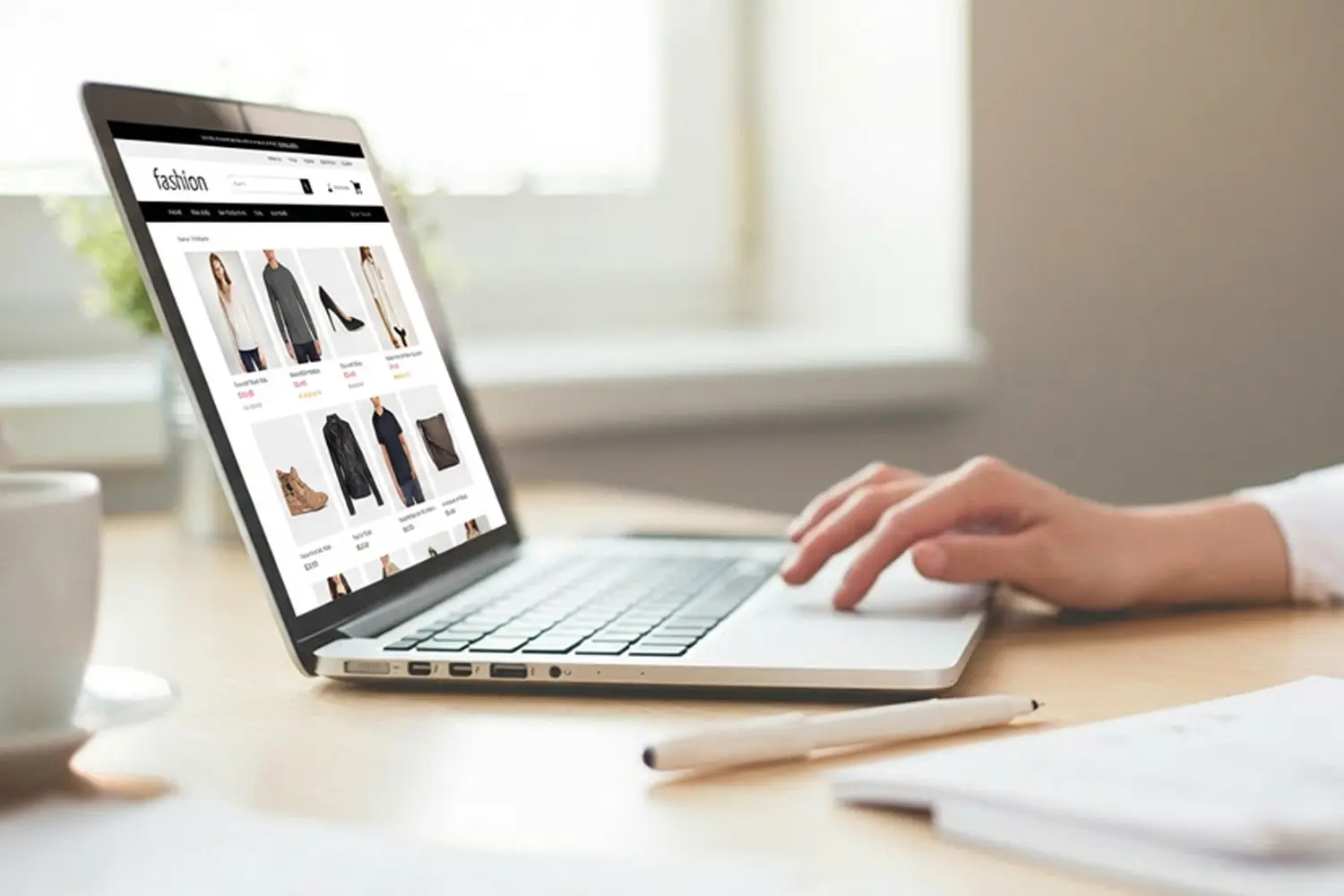 Ordenador portatil aplicacion web tienda